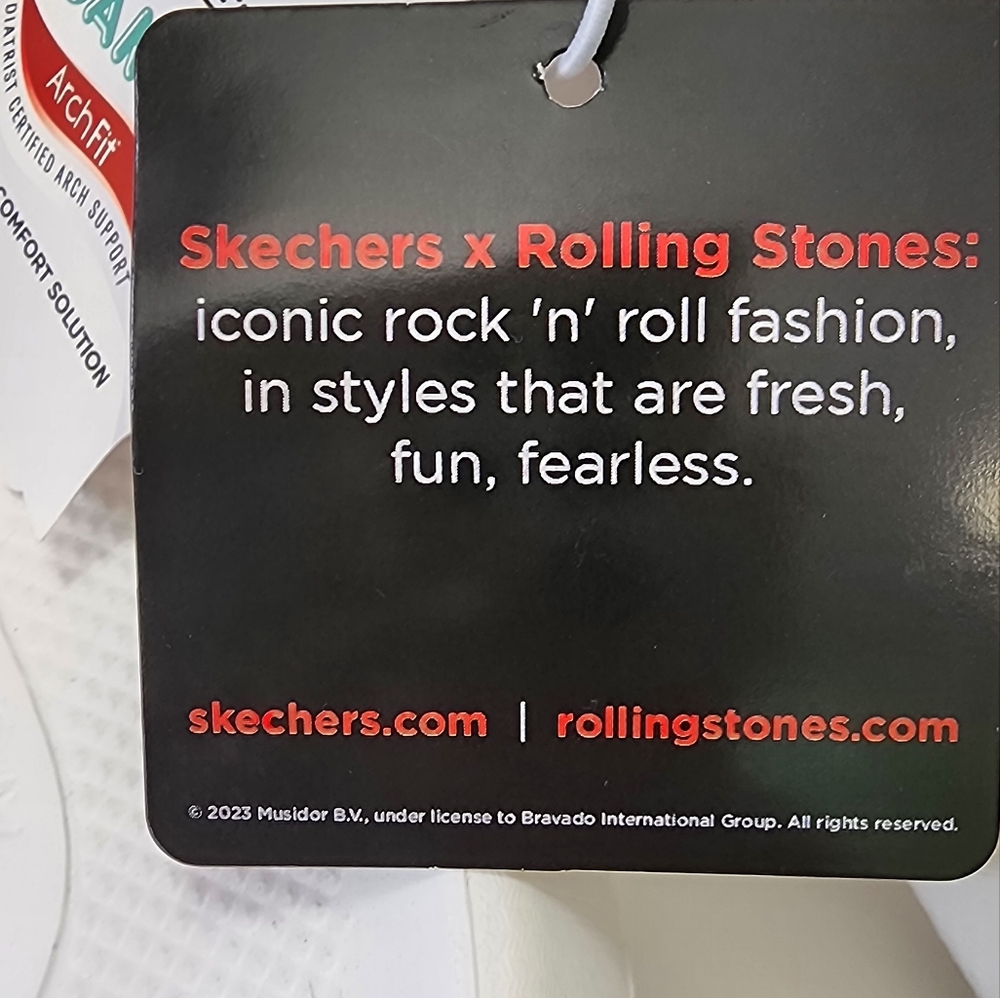 Sketchers Rolling Stones Red Mick Jagger Mouth White Foamies Slide Sandal NWT! - Picture 8 of 13